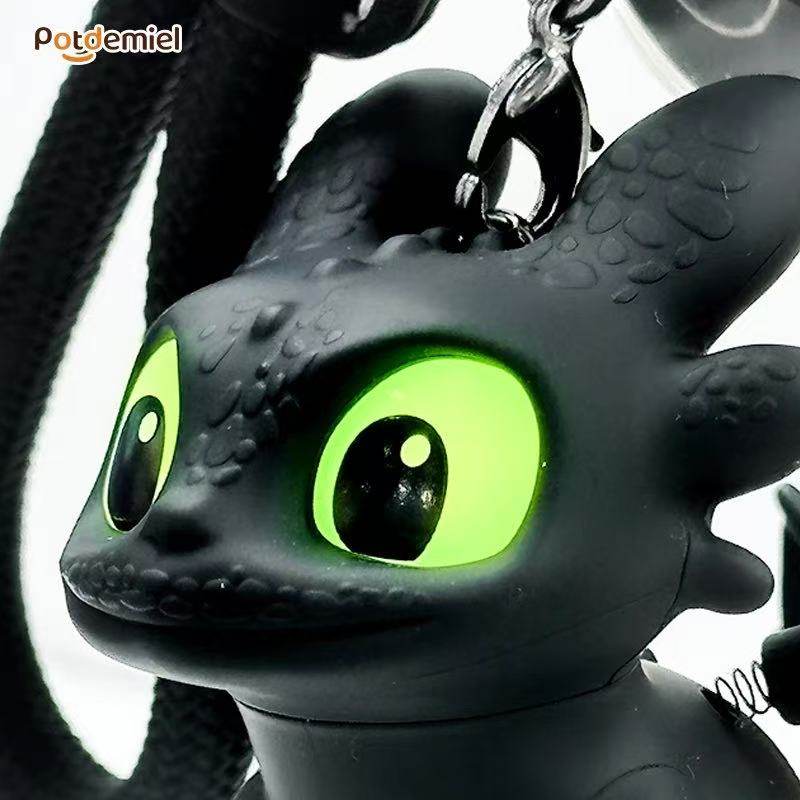 Car Accessories Website - ของตกแต่งภายในรถยนต์รูปฟันแทะเรืองแสงน่ารัก ปีกไนท์ฟิวรี่ขยับได้ ของประดับตกแต่งคอนโซลรถยนต์ ของแขวนตกแต่งรถยนต์